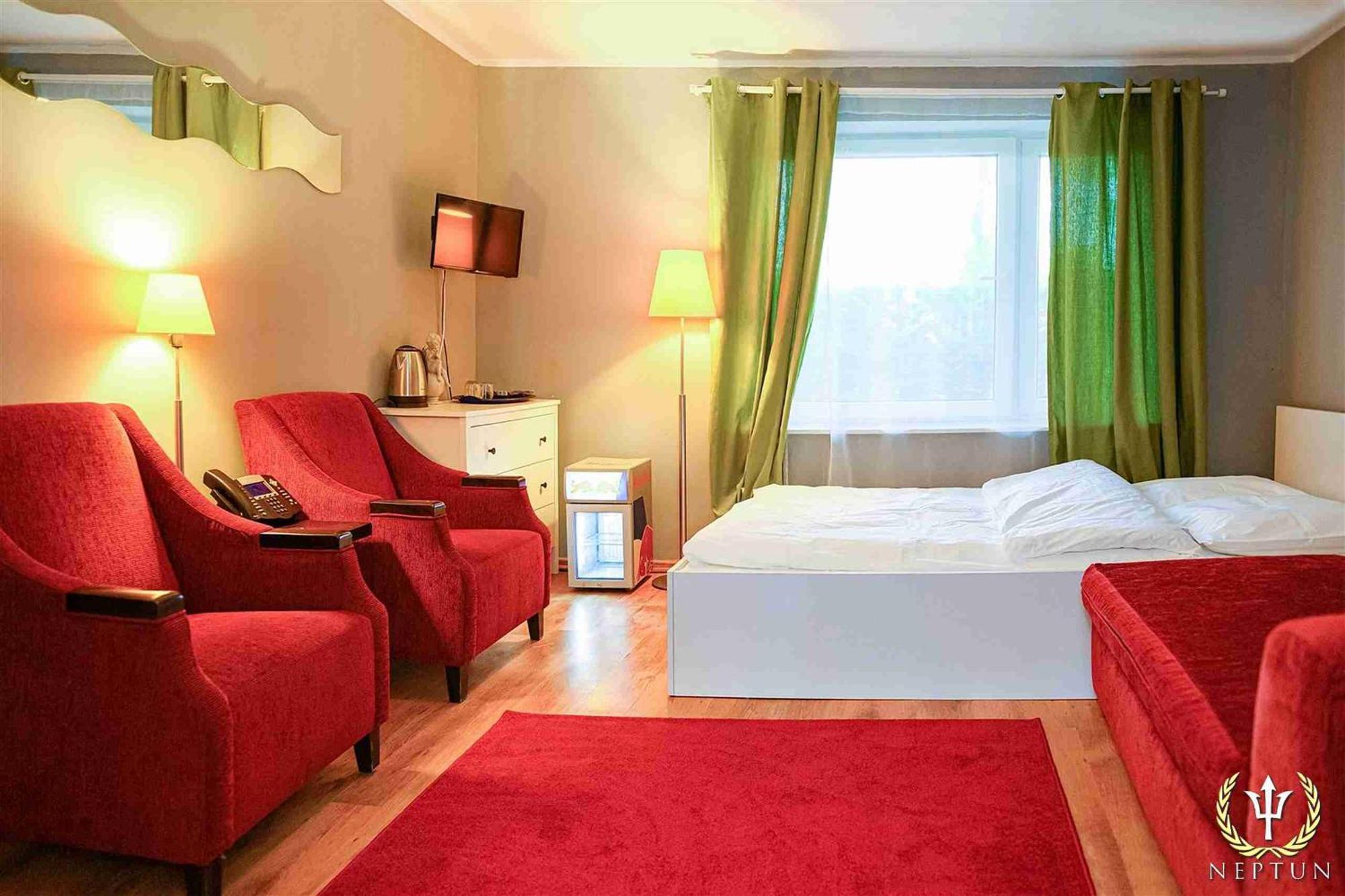 Hotel Neptun Jastrzębia Góra Exteriör bild
