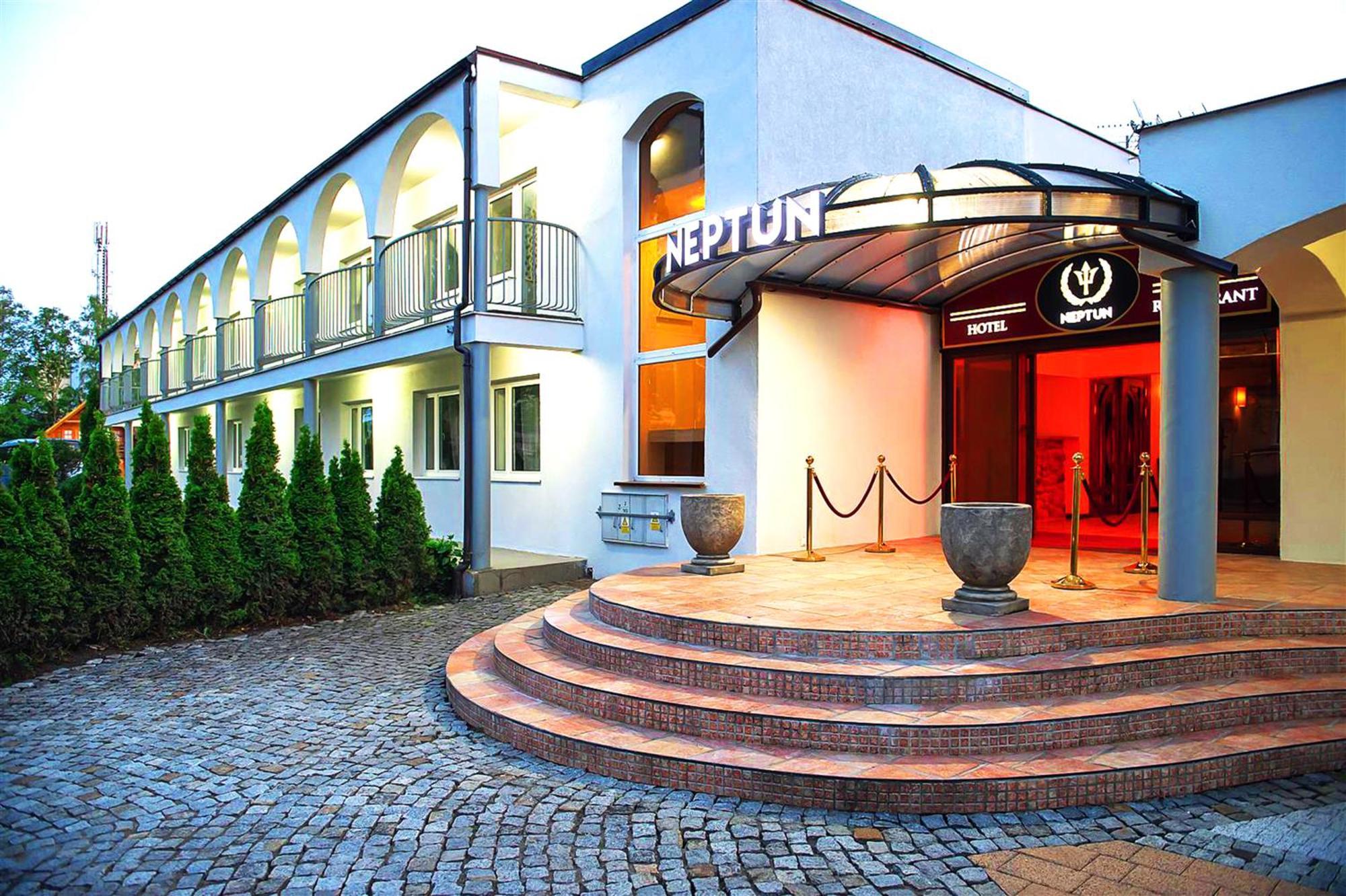 Hotel Neptun Jastrzębia Góra Exteriör bild